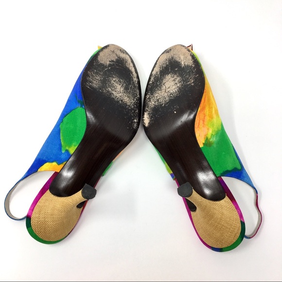 Stuart Weitzman rainbow watercolor peep toe heels - Picture 6 of 8